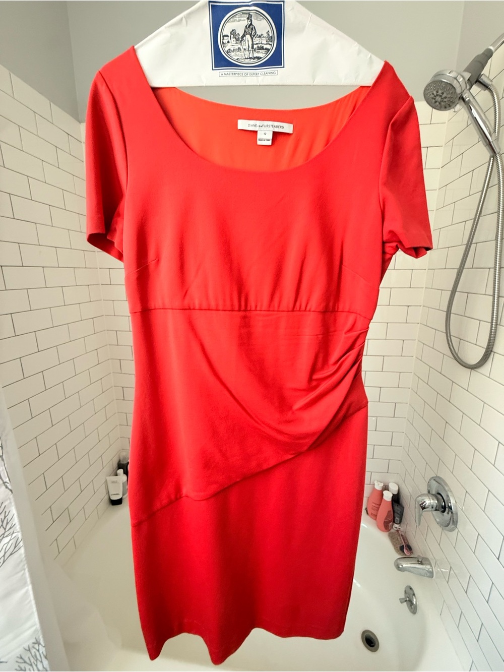 Diane Von Furstenberg Red Short-Sleeve Sheath Dress